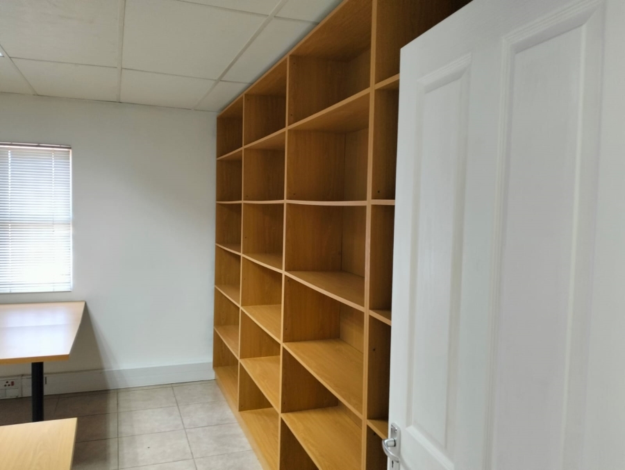 To Let commercial Property for Rent in Klipheuwel Western Cape